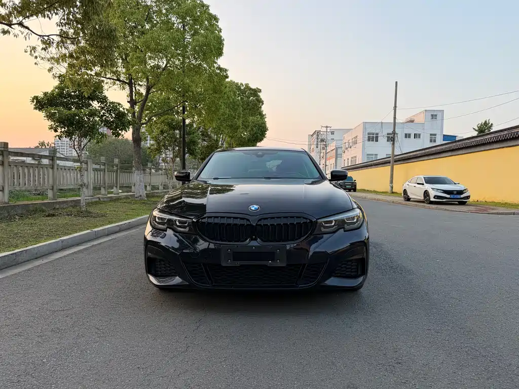 BMW 3 Series 2022