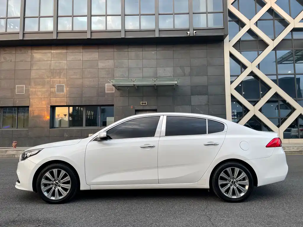 Kia K4 — миниатюра 5