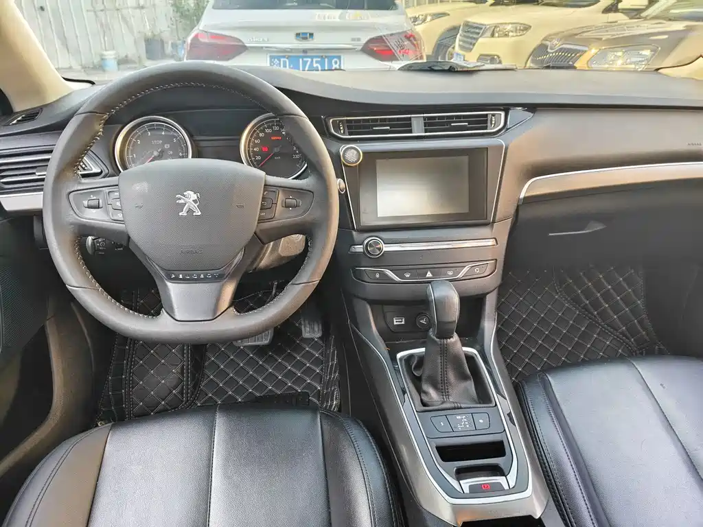 Peugeot 408 — миниатюра 4