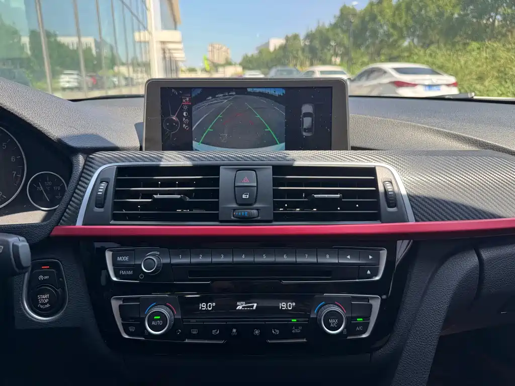 BMW 3 Series — миниатюра 16