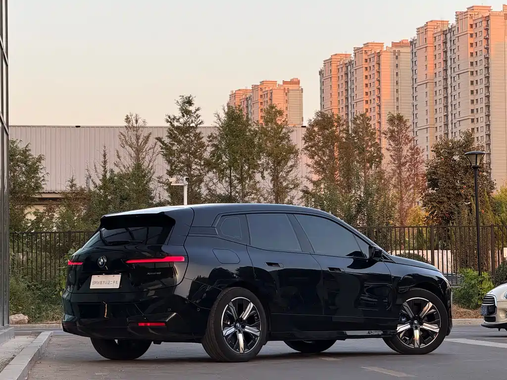 BMW iX — миниатюра 24