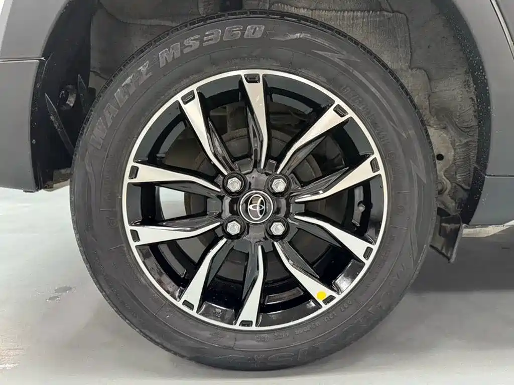 Toyota Yaris L — миниатюра 19