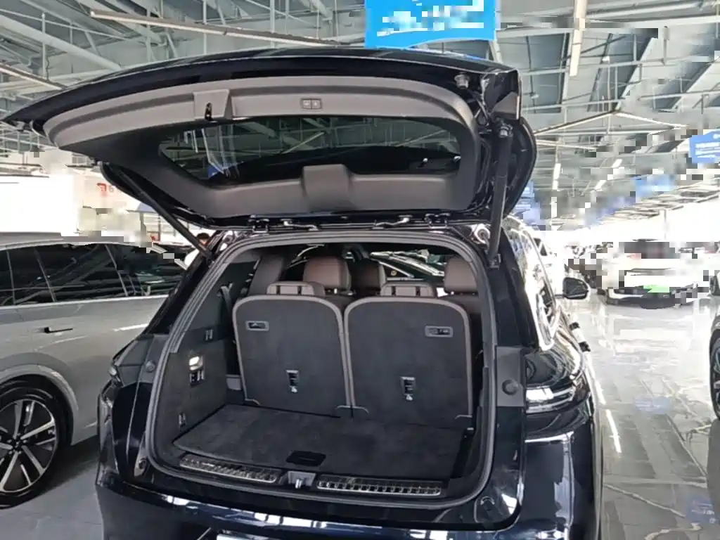 Li Auto Li L8 — миниатюра 19