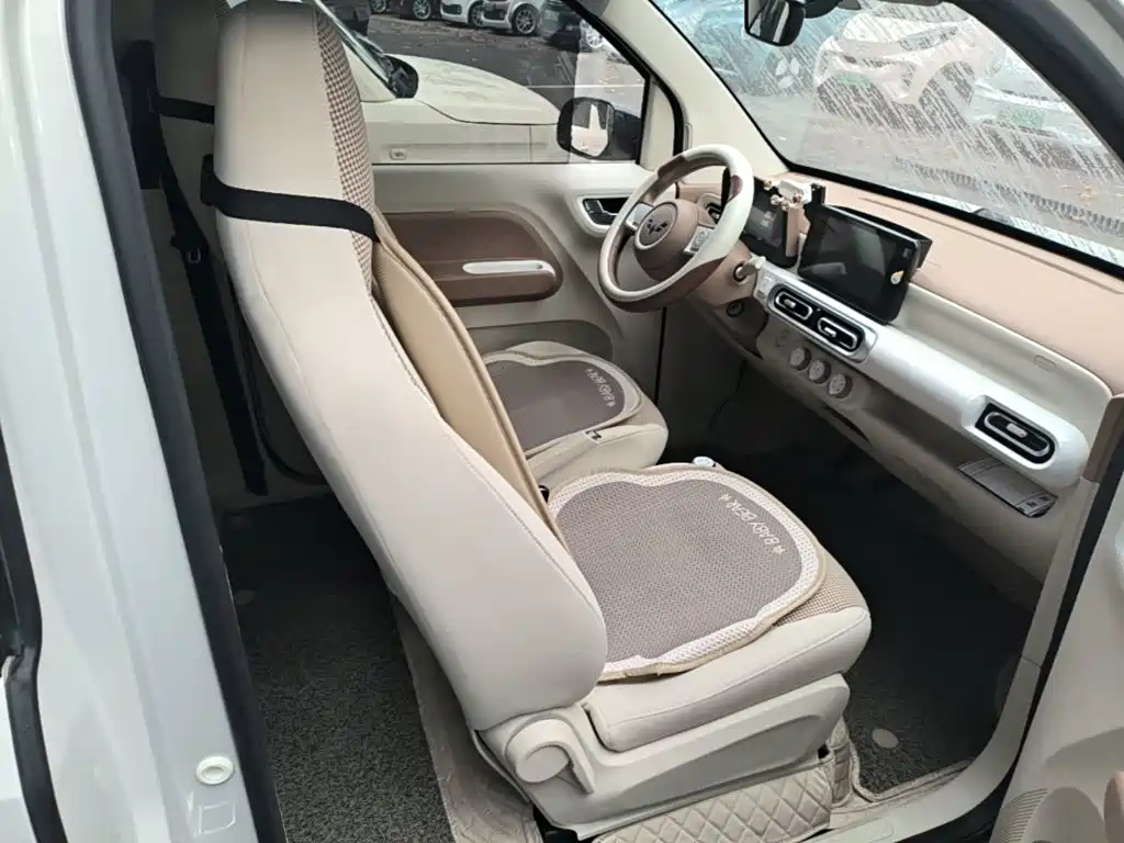 Wuling MINIEV — миниатюра 25