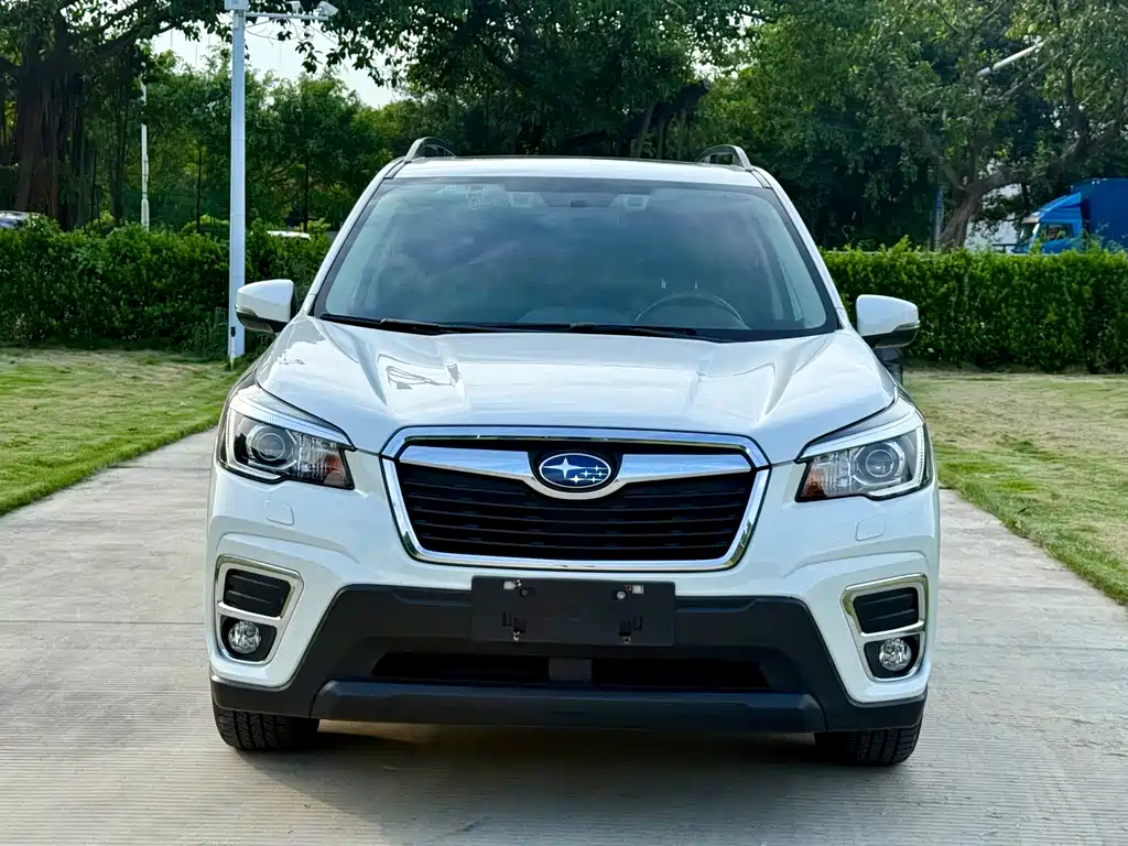 Subaru Forester 2021 2.0i Luxury EyeSight
