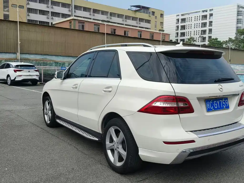 Mercedes-Benz M-Class — миниатюра 6