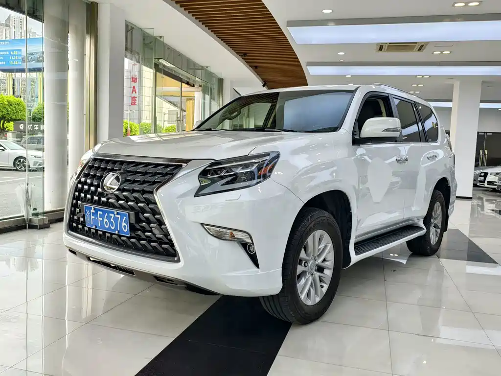 Lexus GX