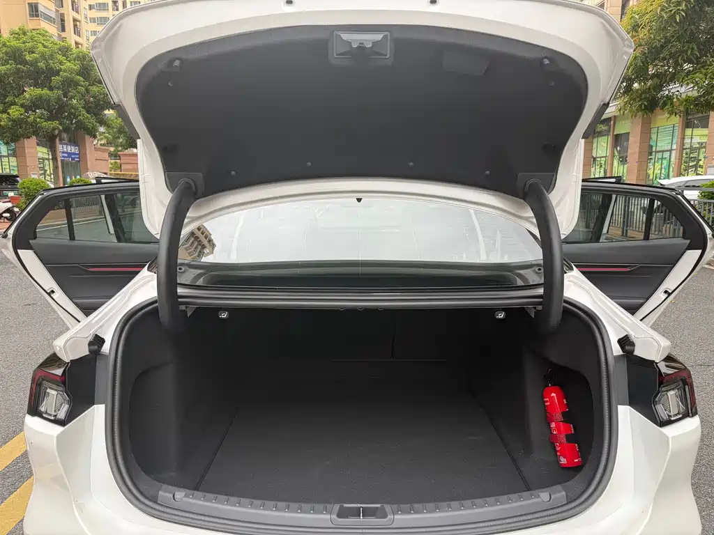 Ford Mondeo — миниатюра 17