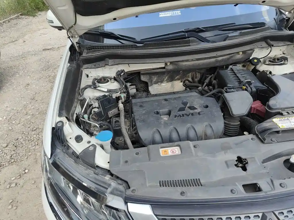 Mitsubishi Outlander — миниатюра 20