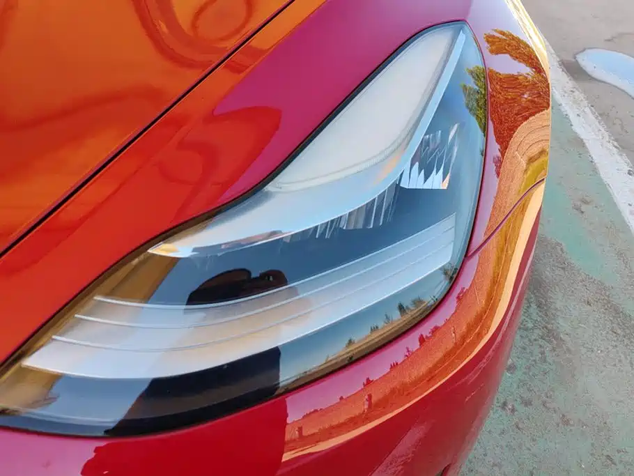 Tesla Model 3 — миниатюра 5