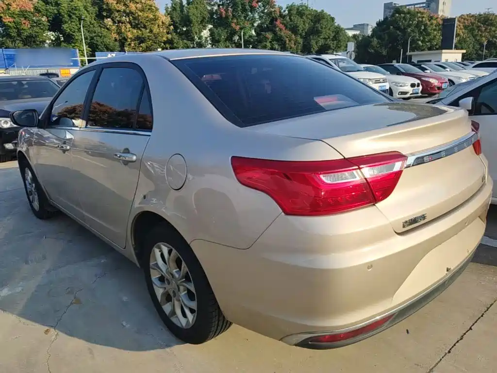 Geely Vision — миниатюра 5