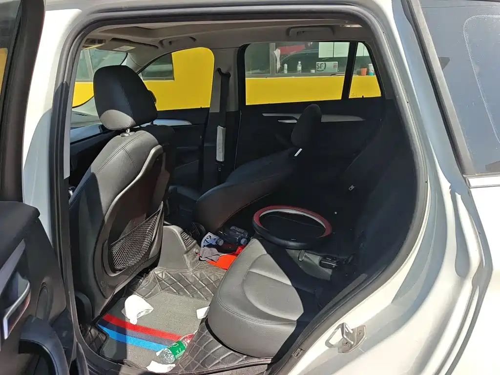 BMW X1 — миниатюра 10