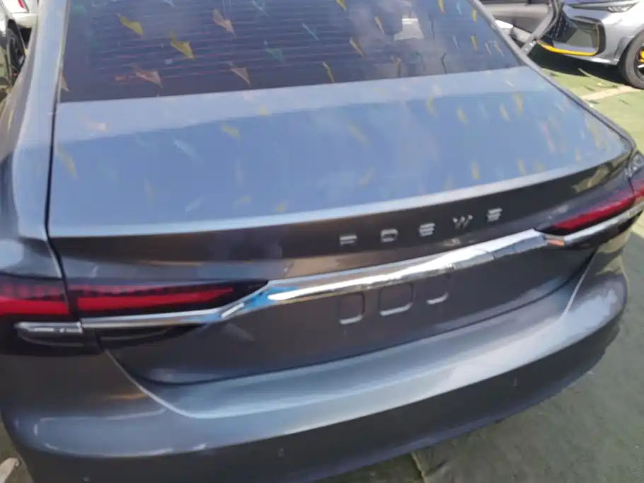 Roewe i6 MAX — миниатюра 4