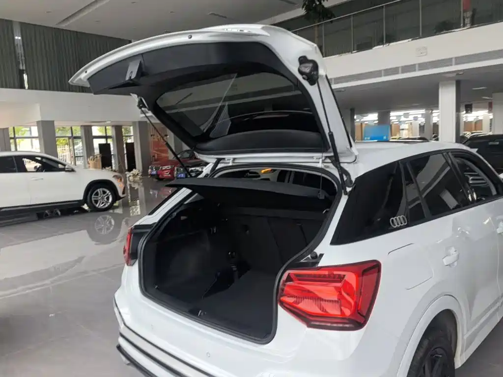 Audi Q2L — миниатюра 19