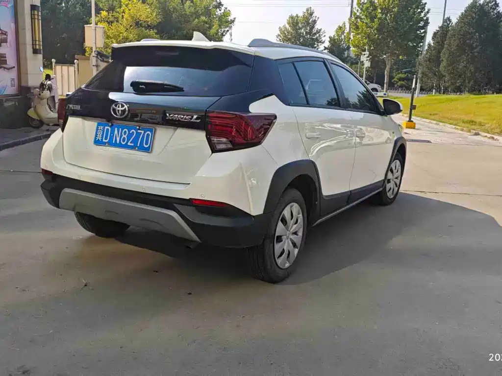 Toyota Yaris L — миниатюра 6