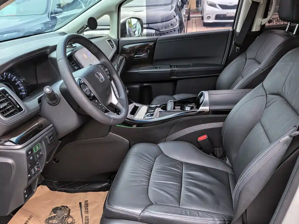 Honda Odyssey — миниатюра 7