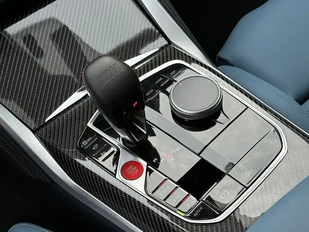 BMW M4 2024 M4