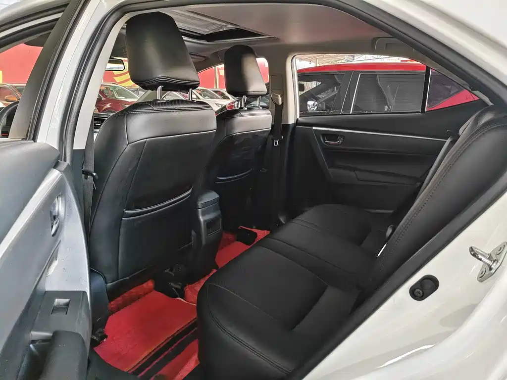 Toyota Corolla — миниатюра 6