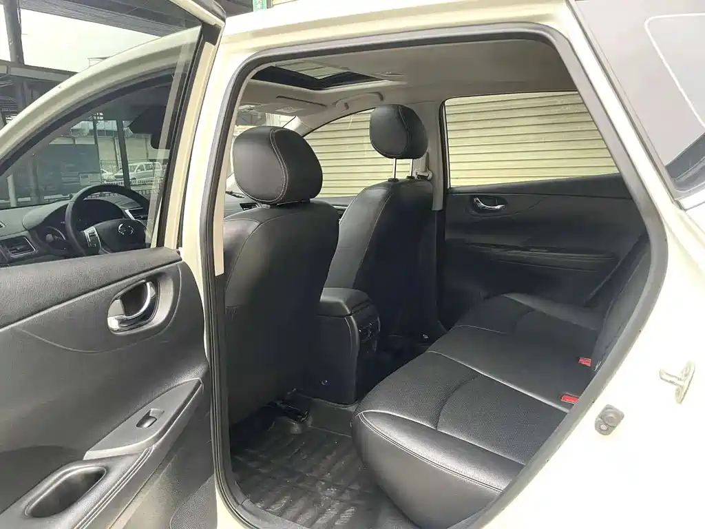 Nissan Tiida 2021 1.6L CVT