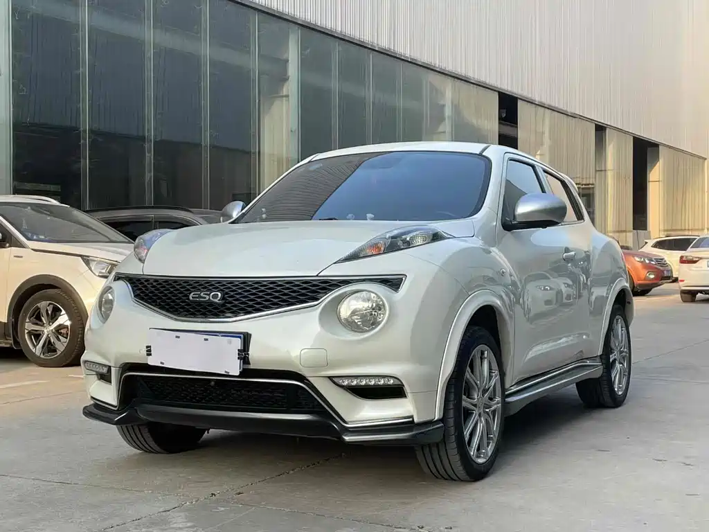 Infiniti ESQ 2017