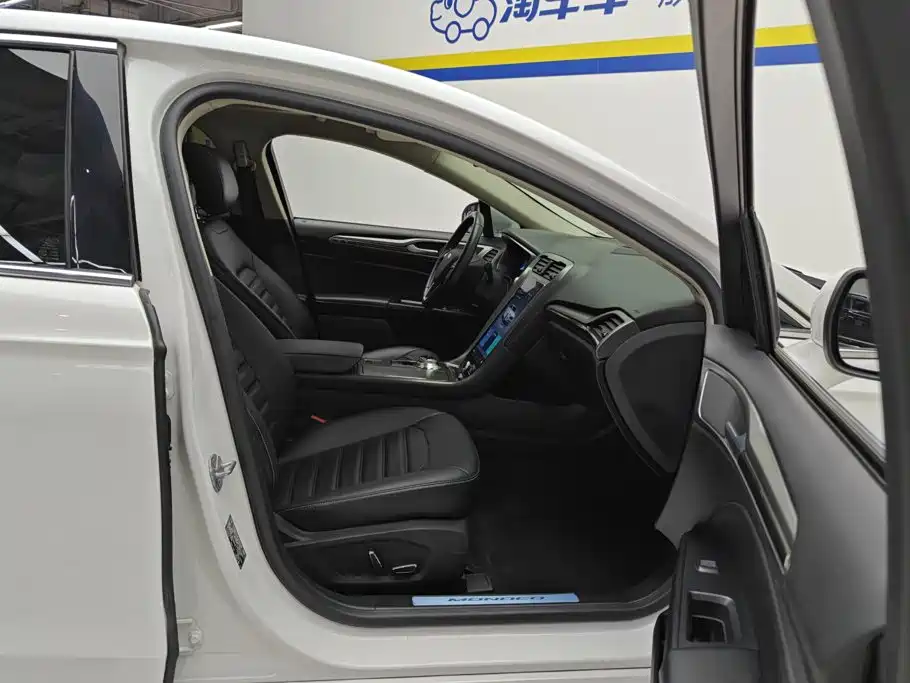 Ford Mondeo — миниатюра 8