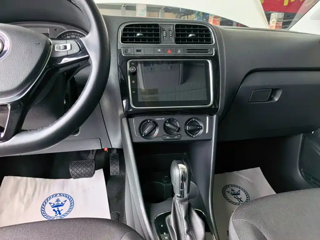Volkswagen Polo — миниатюра 13