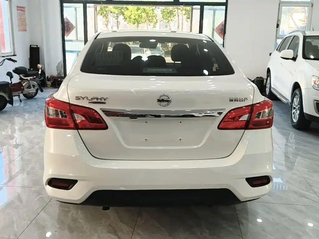 Nissan Sylphy — миниатюра 6