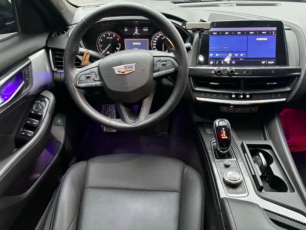 Cadillac CT5 — миниатюра 12