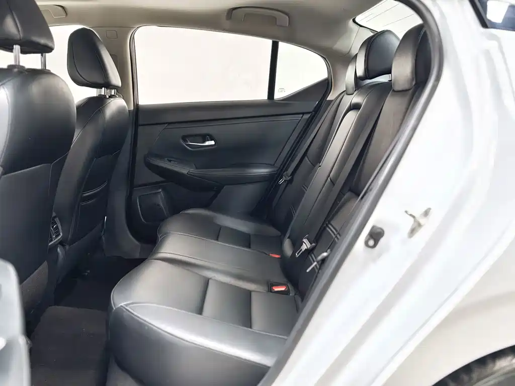 Nissan Sylphy — миниатюра 6