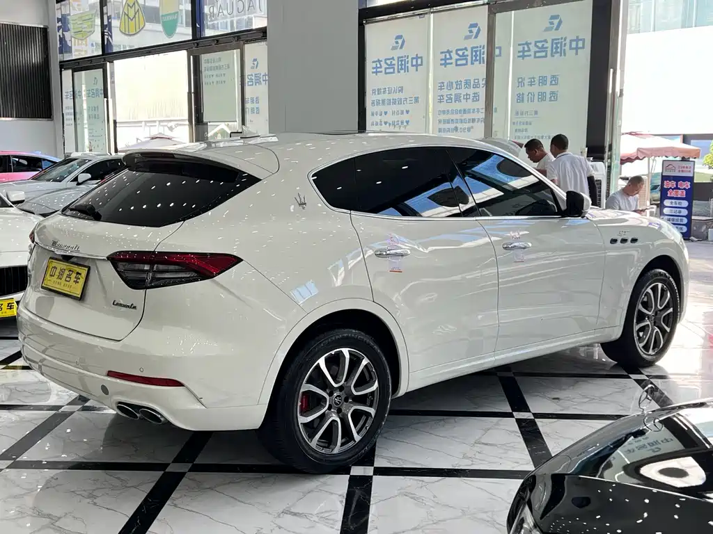 Maserati Levante — миниатюра 15