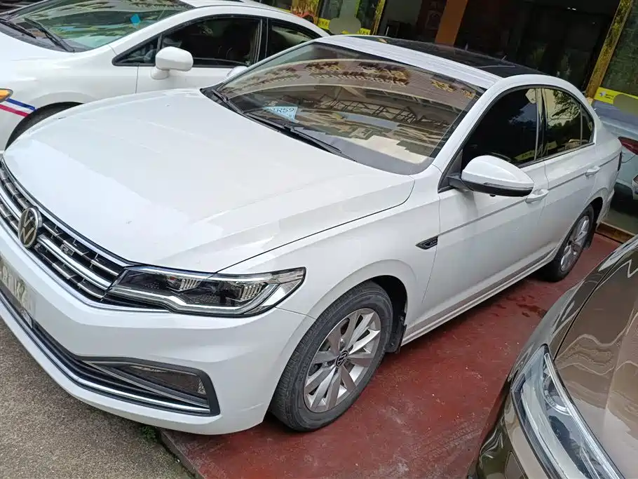 Volkswagen Bora 2021