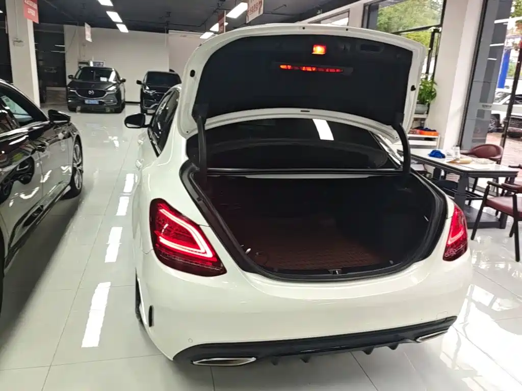 Mercedes-Benz C-Class — миниатюра 19