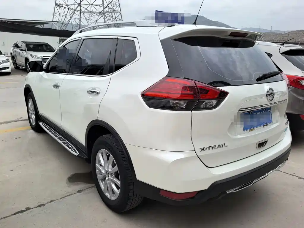Nissan X-Trail — миниатюра 4