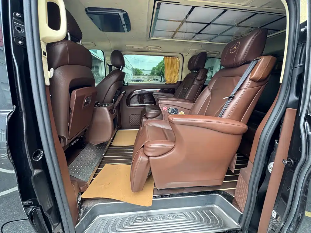Mercedes-Benz V-Class (Import) — миниатюра 5