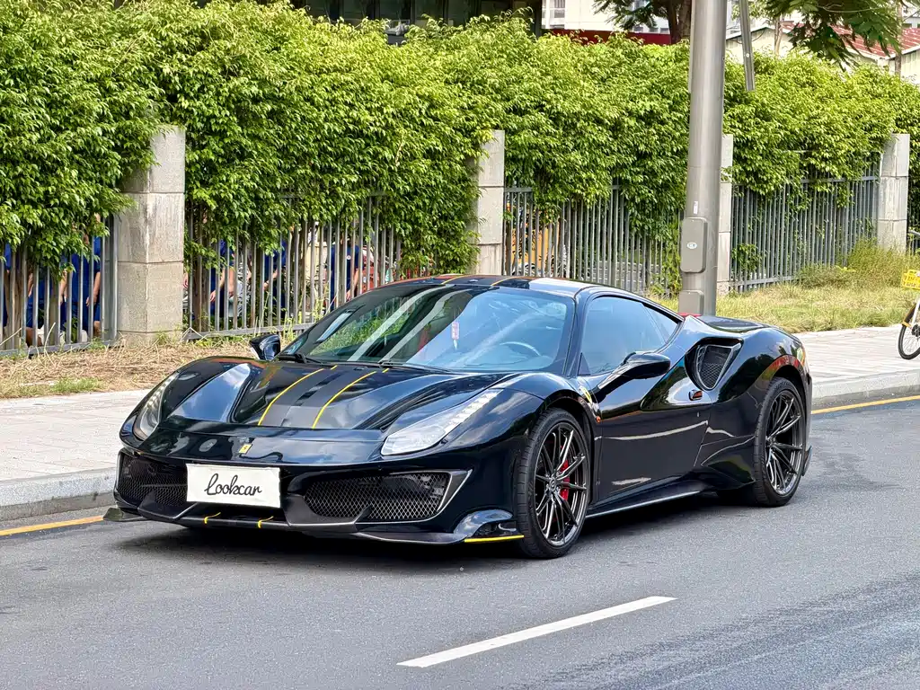 Ferrari 488