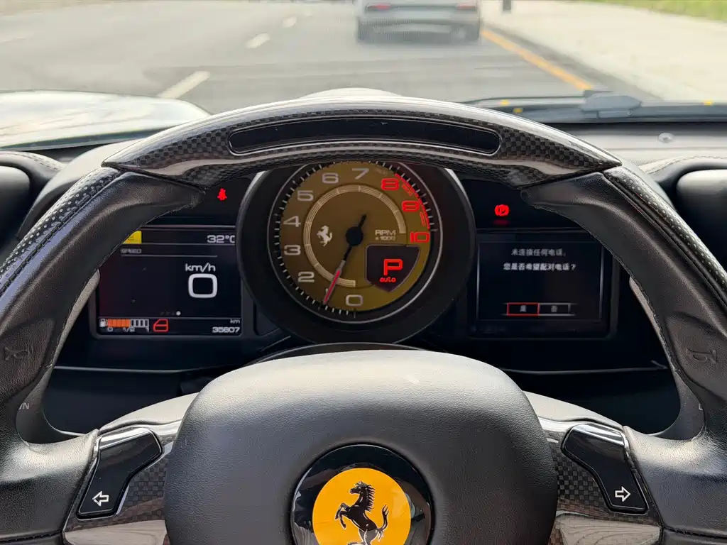 Ferrari 488 — миниатюра 4