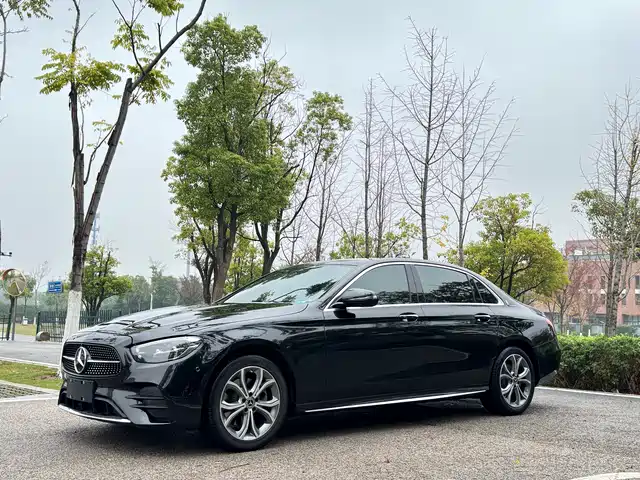 MERCEDES-BENZ  E CLASS