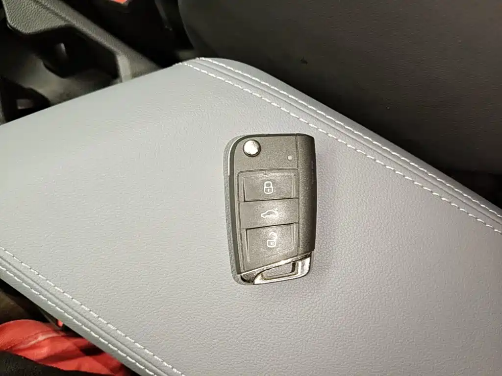 Volkswagen Lavida — миниатюра 9