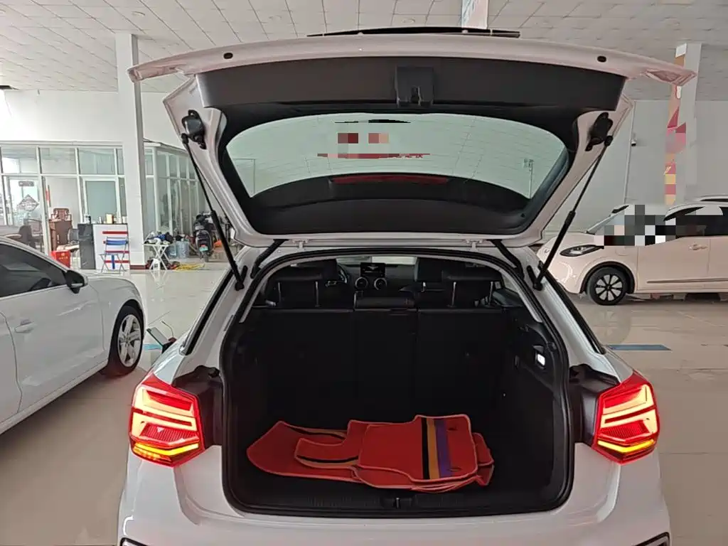 Audi Q2L — миниатюра 19