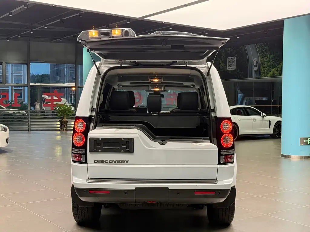 Land Rover Discovery — миниатюра 12