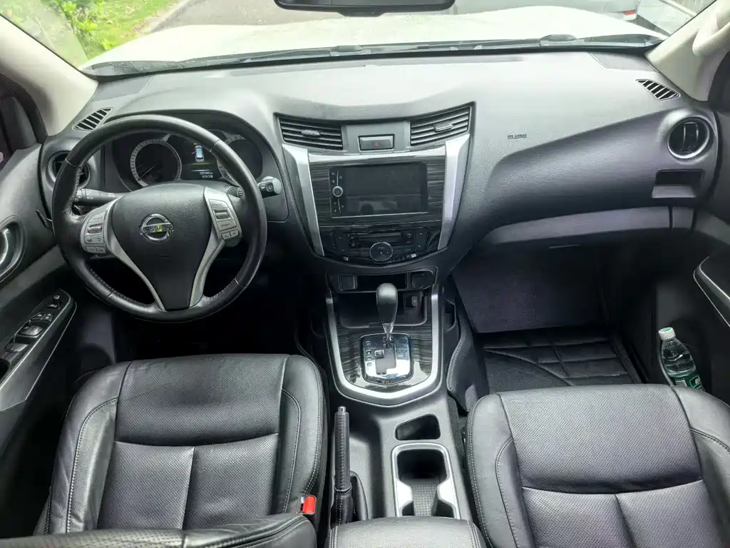Nissan Terra — миниатюра 5