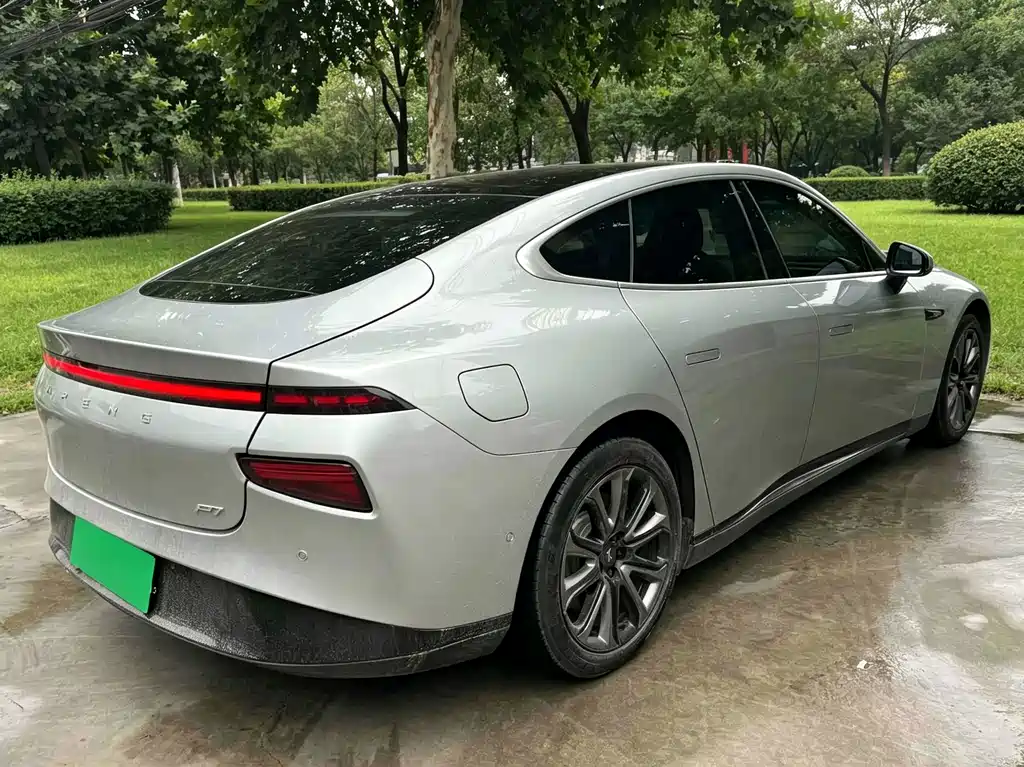 XPeng P7 — миниатюра 6