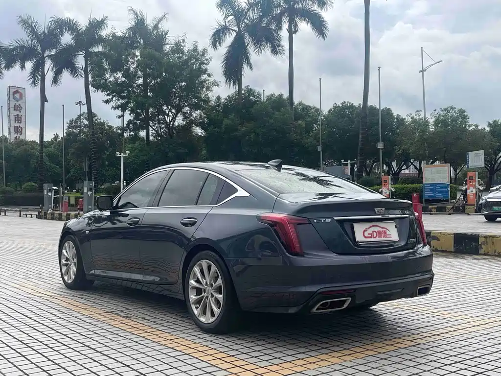Cadillac CT5 — миниатюра 6