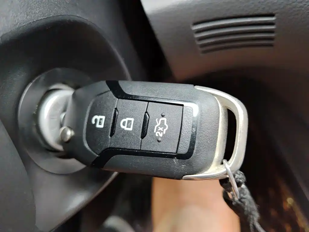 Ford Everest — миниатюра 12