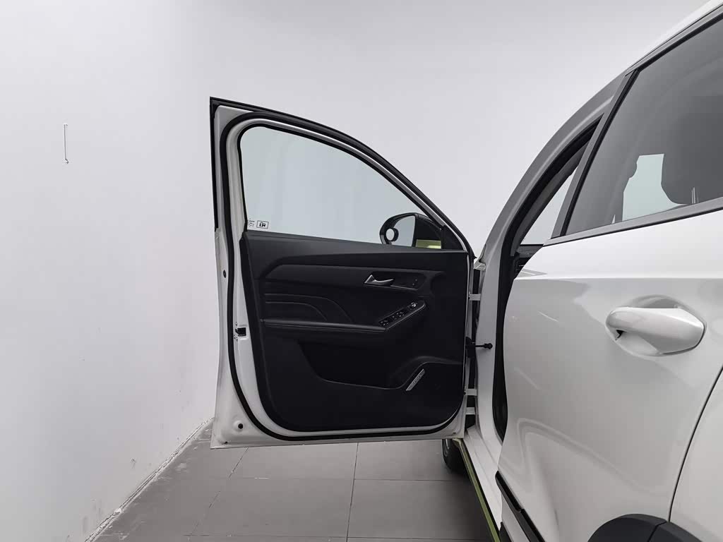 Haval Haval Chitu 1.5 л 2022 г. Белый, пробег 44900 км