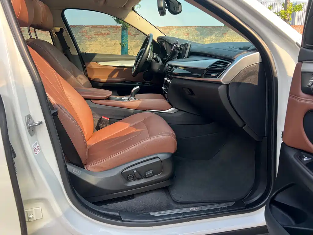 BMW X6 — миниатюра 16