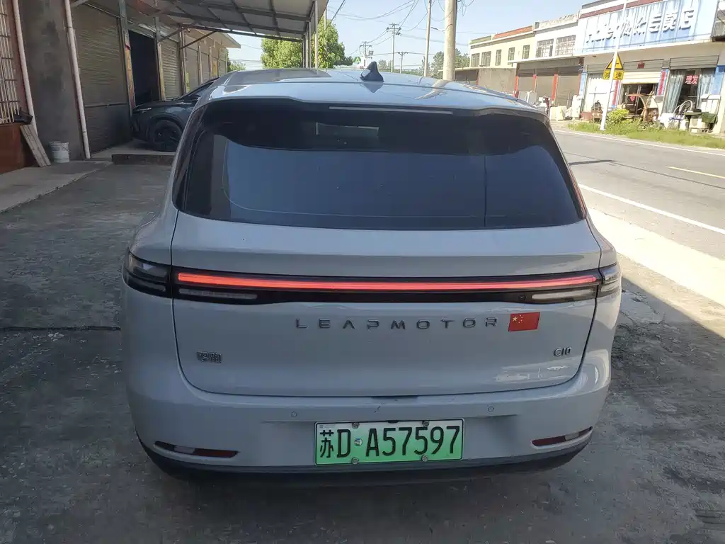 Leapmotor Leapmotor C10 — миниатюра 4