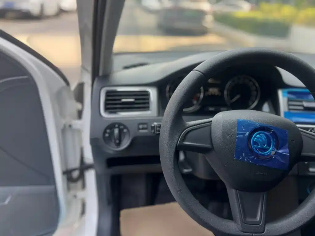 Skoda Rapid Spaceback — миниатюра 12
