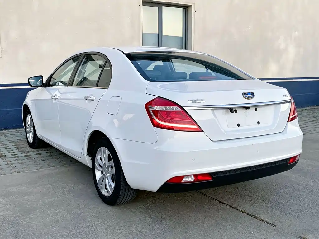 Geely Emgrand — миниатюра 6