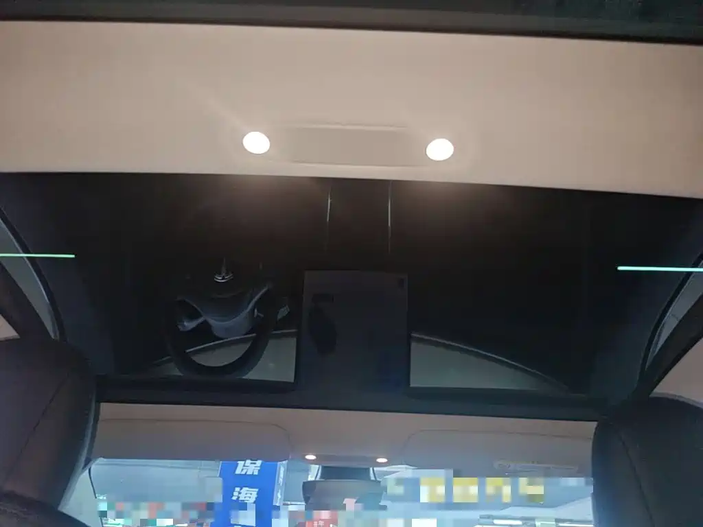 Tesla Model 3 — миниатюра 18